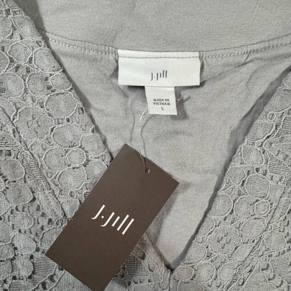🦋NWT🦋J. Jill Light Gray Lace Blouse - Picture 6 of 8